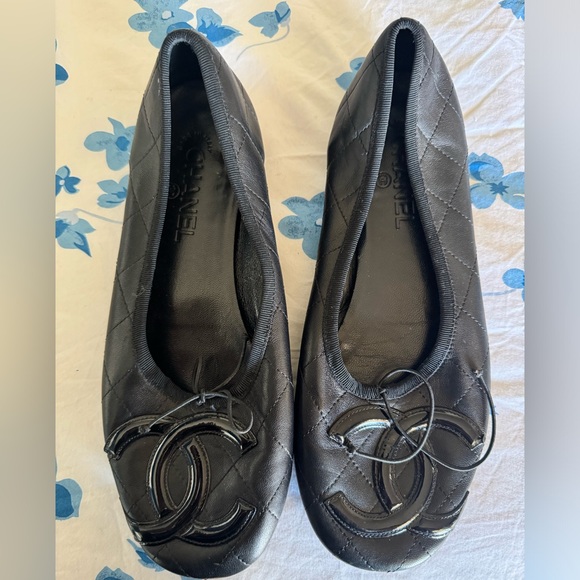 Chanel flats - Picture 1 of 3